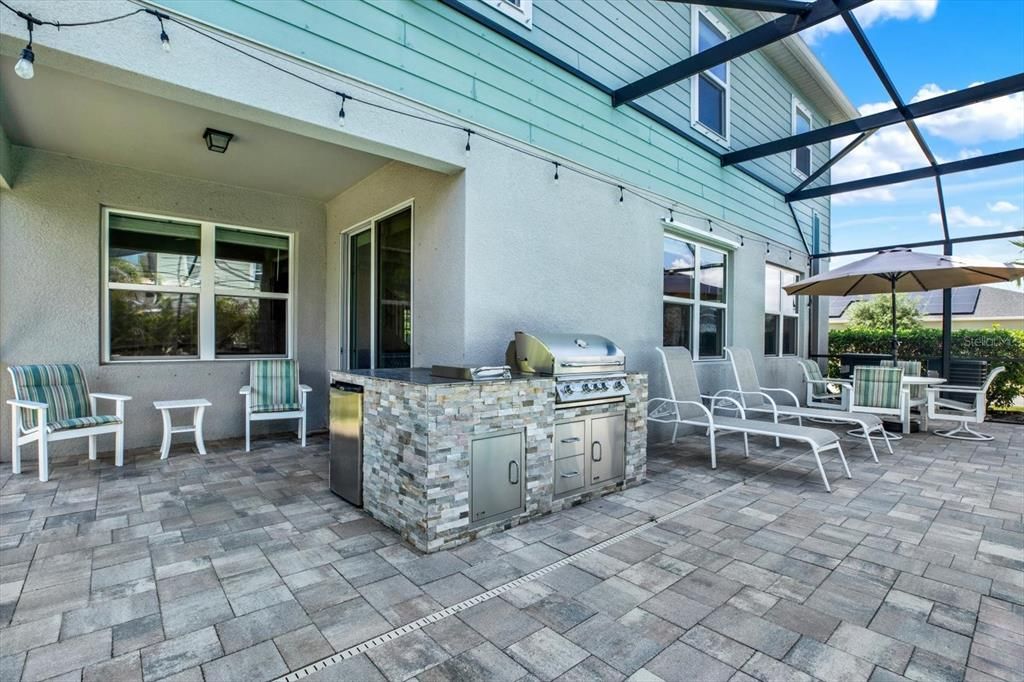 En Venta: $674,900 (5 camas, 3 baños, 3280 Pies cuadrados)