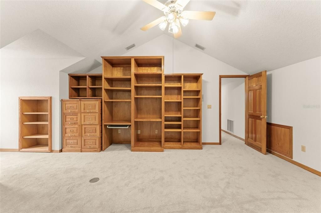 En Venta: $998,000 (5 camas, 3 baños, 3903 Pies cuadrados)