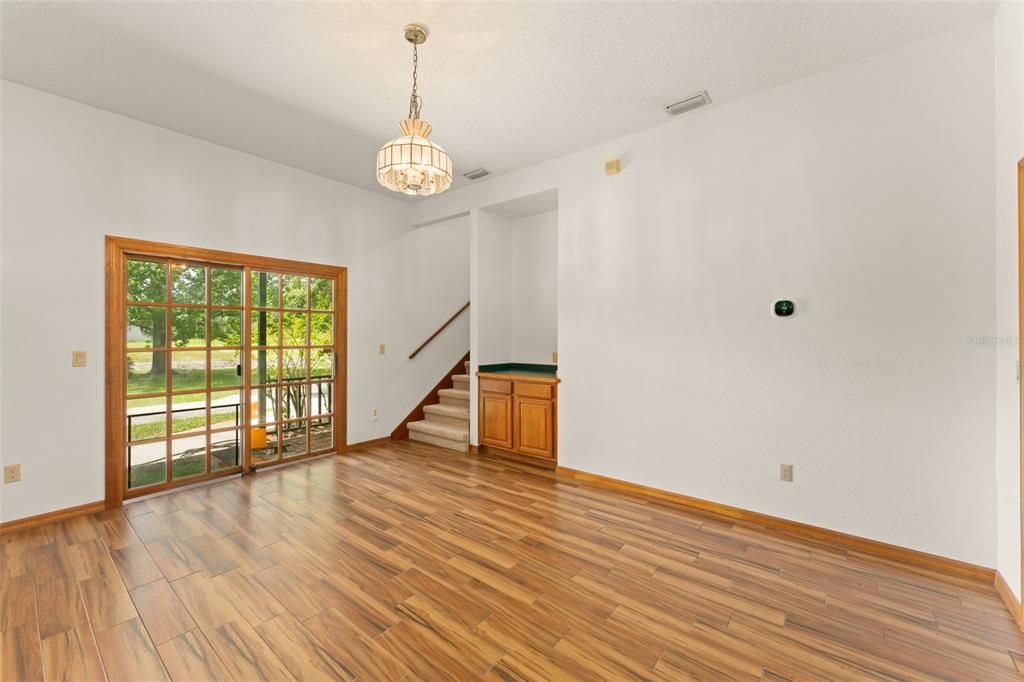 En Venta: $998,000 (5 camas, 3 baños, 3903 Pies cuadrados)