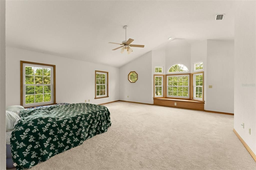 En Venta: $998,000 (5 camas, 3 baños, 3903 Pies cuadrados)