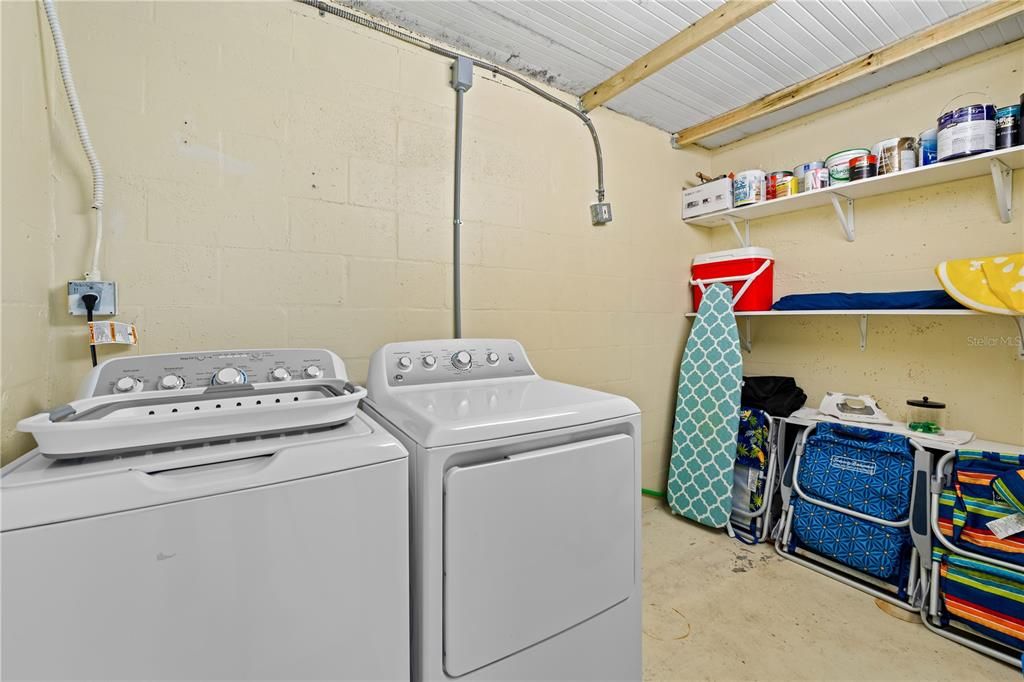 En Venta: $300,000 (2 camas, 1 baños, 1078 Pies cuadrados)