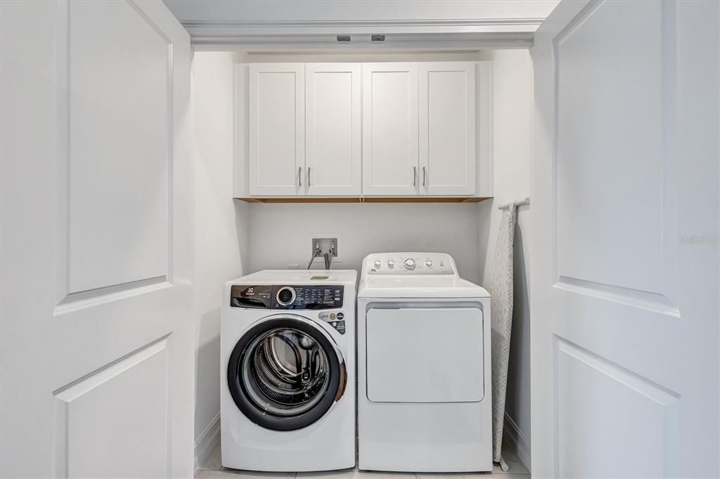 For Sale: $775,000 (4 beds, 3 baths, 2829 Square Feet)
