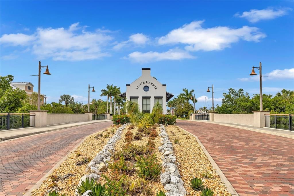 For Sale: $775,000 (4 beds, 3 baths, 2829 Square Feet)