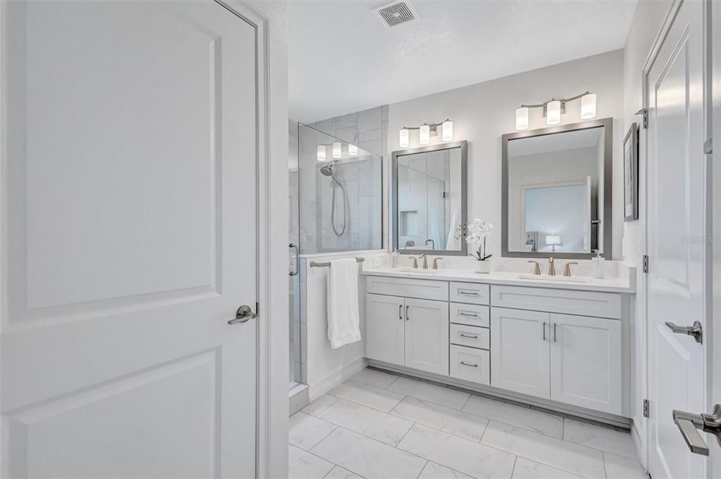 For Sale: $775,000 (4 beds, 3 baths, 2829 Square Feet)