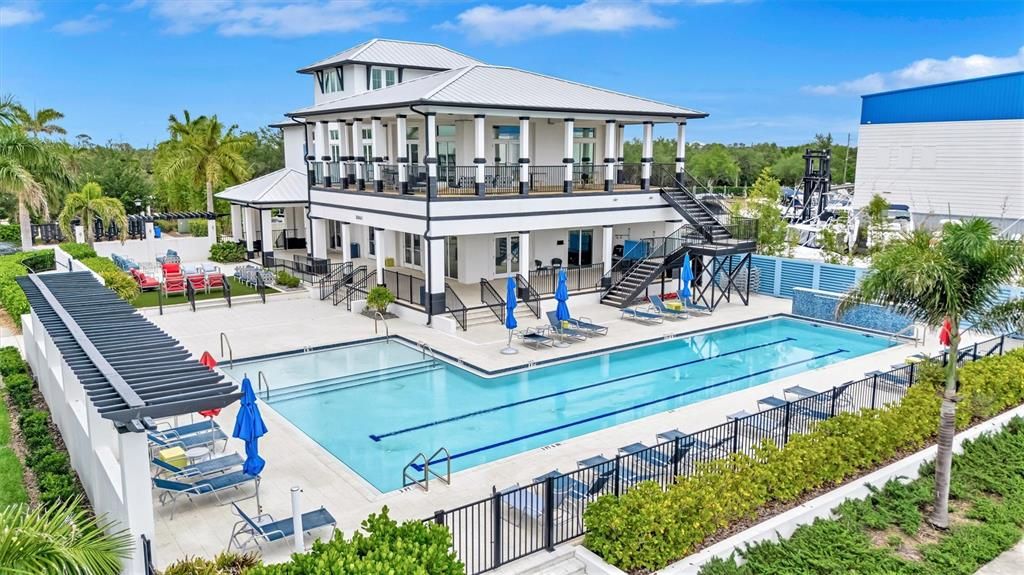 For Sale: $775,000 (4 beds, 3 baths, 2829 Square Feet)
