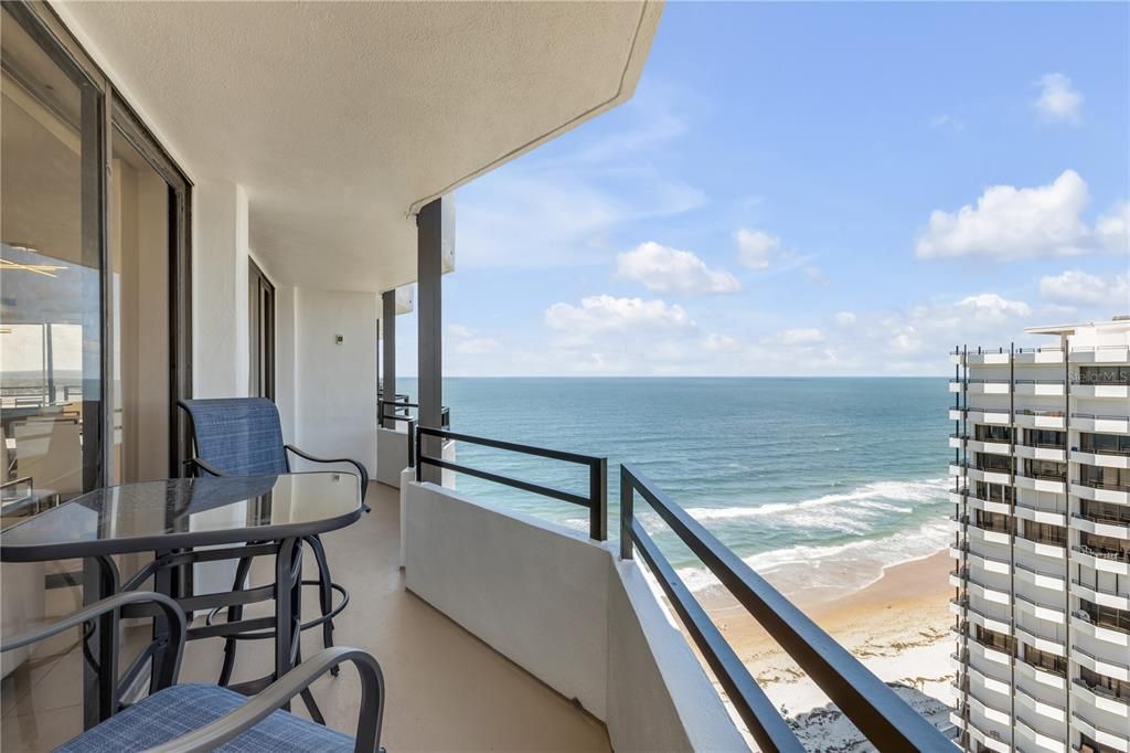 En Venta: $559,000 (2 camas, 2 baños, 1360 Pies cuadrados)