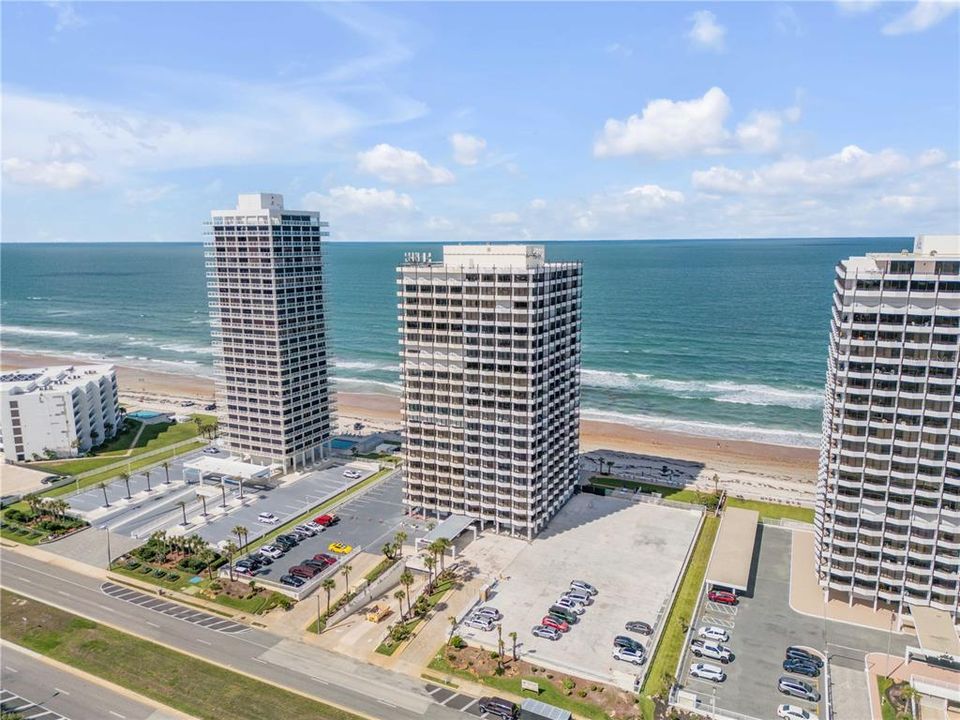En Venta: $559,000 (2 camas, 2 baños, 1360 Pies cuadrados)