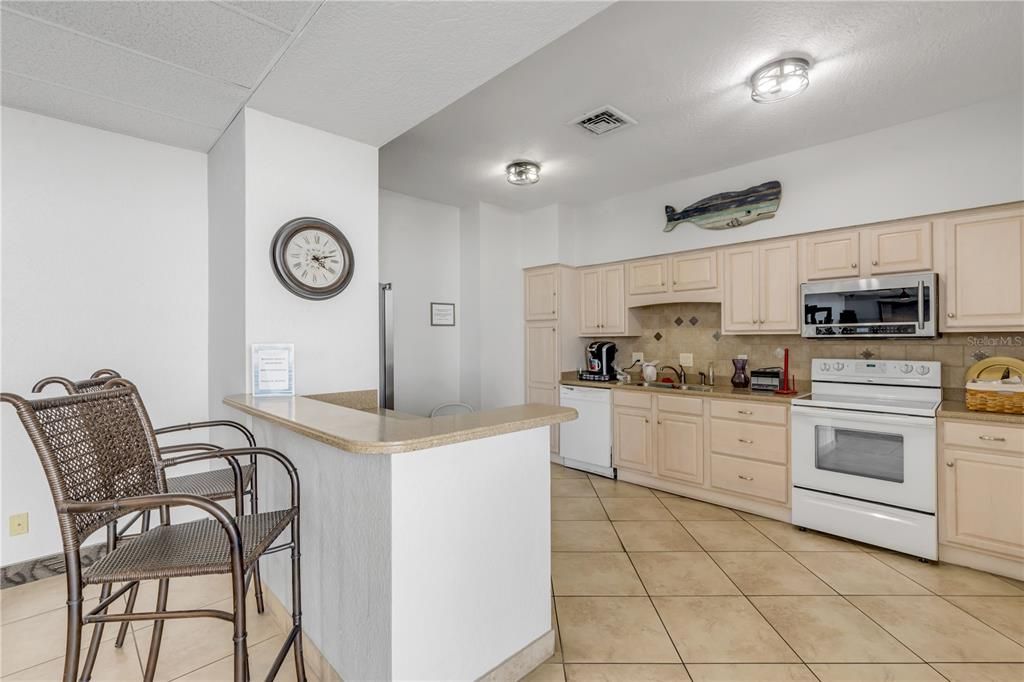 En Venta: $559,000 (2 camas, 2 baños, 1360 Pies cuadrados)