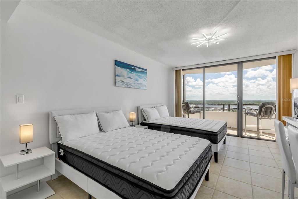 En Venta: $559,000 (2 camas, 2 baños, 1360 Pies cuadrados)