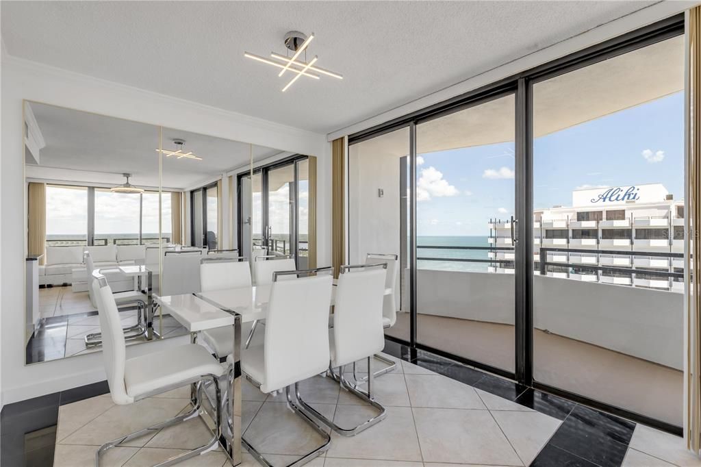 En Venta: $559,000 (2 camas, 2 baños, 1360 Pies cuadrados)