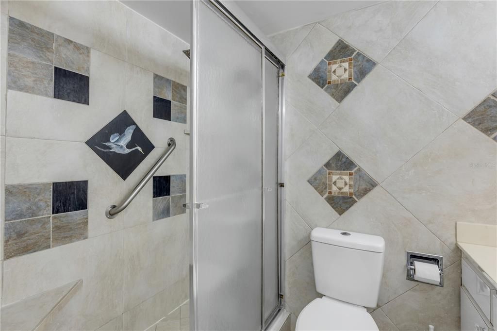 En Venta: $559,000 (2 camas, 2 baños, 1360 Pies cuadrados)