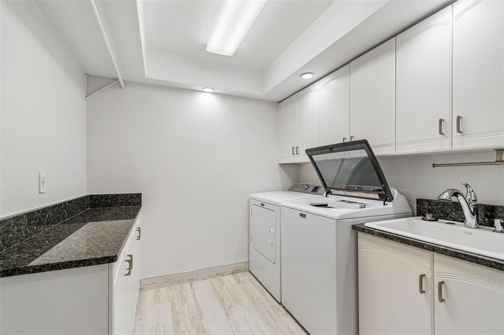 For Sale: $3,250,000 (4 beds, 3 baths, 3109 Square Feet)