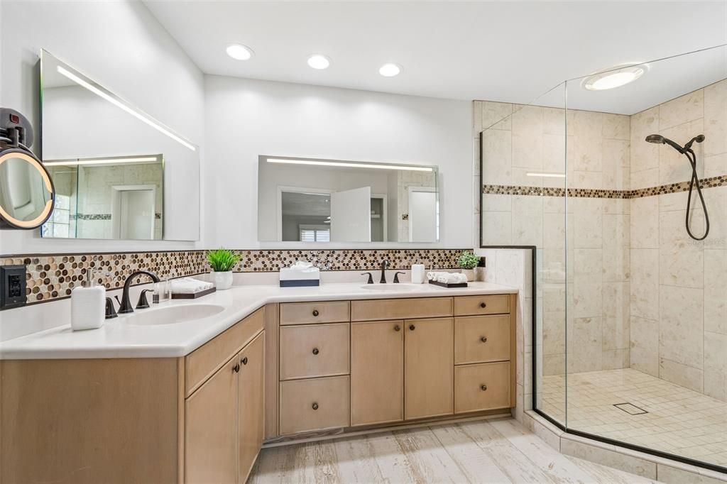 For Sale: $3,250,000 (4 beds, 3 baths, 3109 Square Feet)