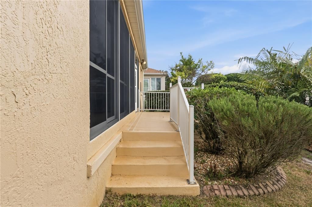 For Sale: $475,000 (3 beds, 2 baths, 2043 Square Feet)