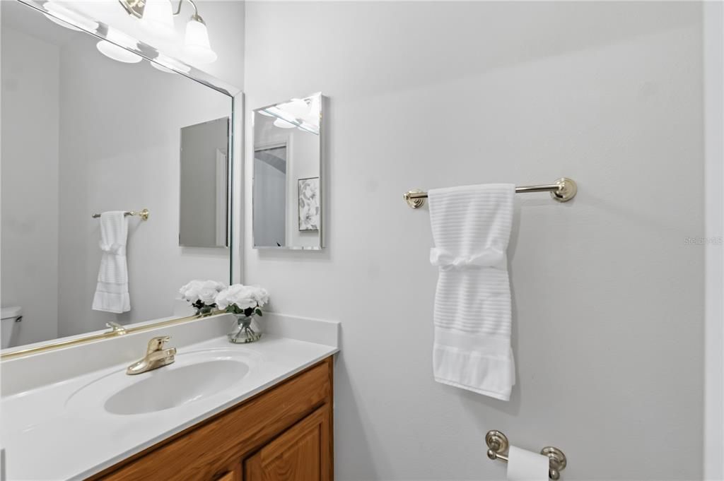 For Sale: $475,000 (3 beds, 2 baths, 2043 Square Feet)