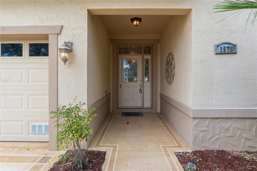 For Sale: $475,000 (3 beds, 2 baths, 2043 Square Feet)