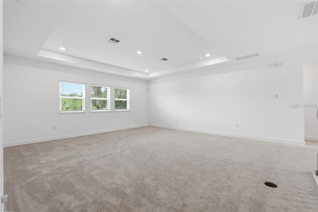 На продажу: $699,990 (5 спален, 4 ванн, 3835 Квадратных фут)
