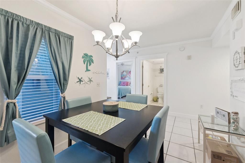 For Sale: $499,000 (3 beds, 3 baths, 1935 Square Feet)