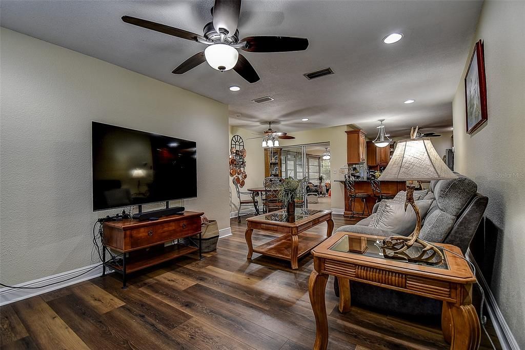 For Sale: $550,000 (3 beds, 2 baths, 2151 Square Feet)