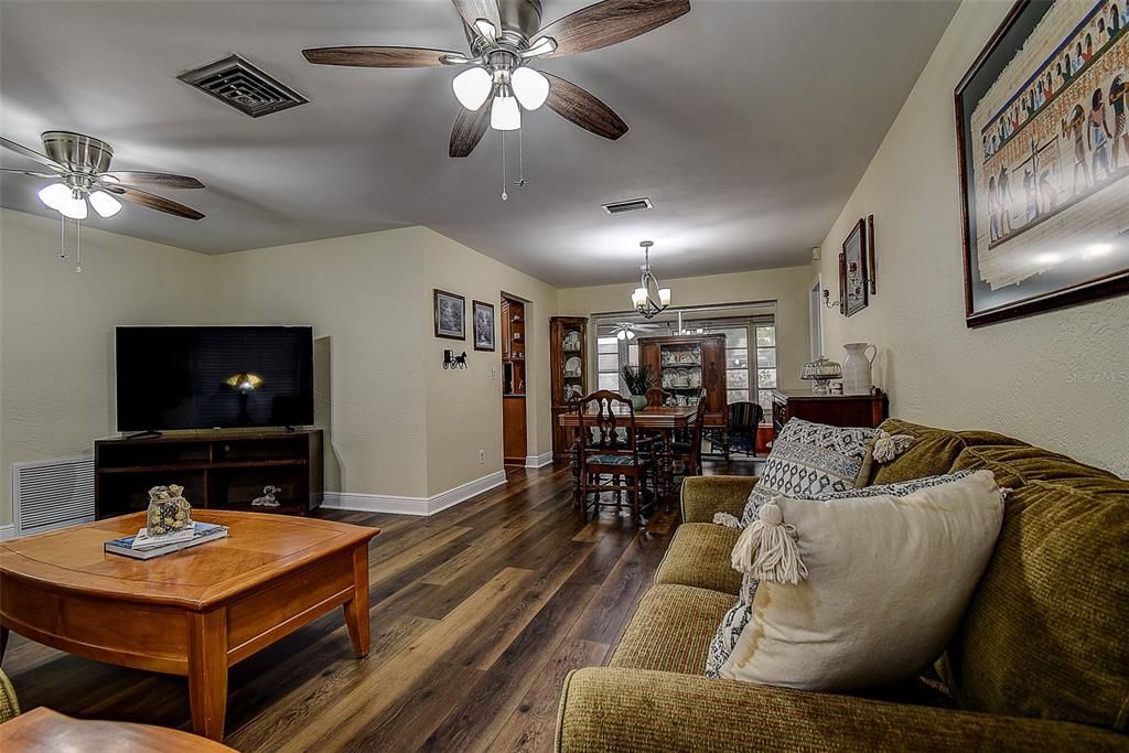 For Sale: $550,000 (3 beds, 2 baths, 2151 Square Feet)