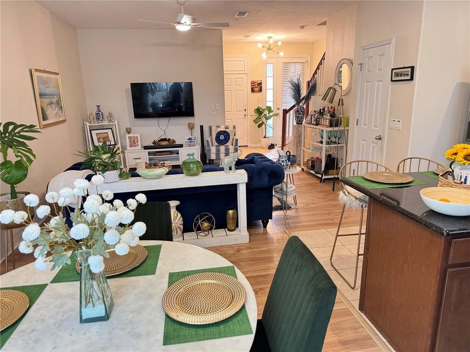 For Rent: $2,400 (3 beds, 2 baths, 1460 Square Feet)