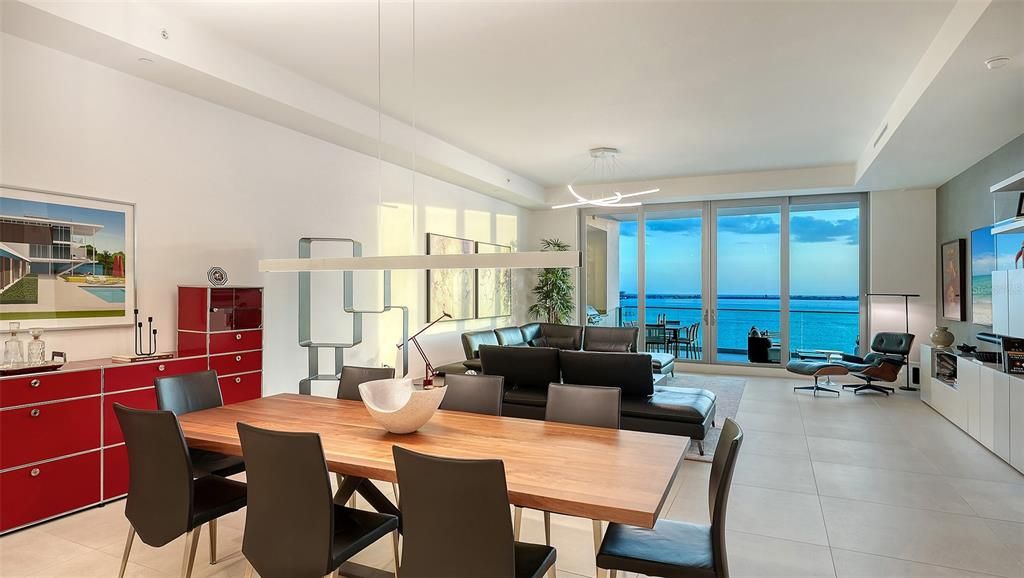 For Sale: $4,900,000 (3 beds, 3 baths, 2984 Square Feet)