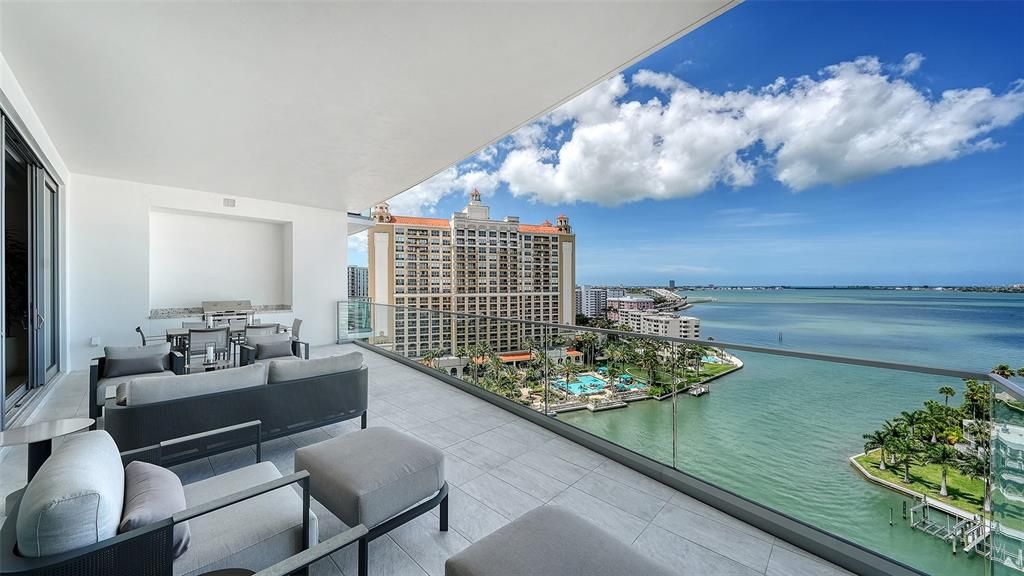 For Sale: $4,900,000 (3 beds, 3 baths, 2984 Square Feet)