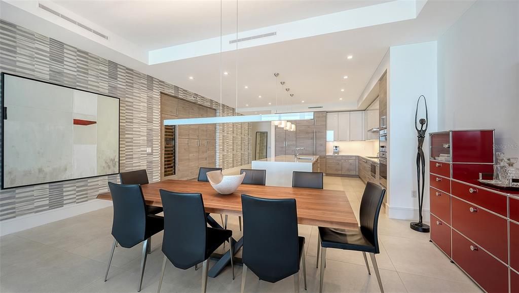 For Sale: $4,900,000 (3 beds, 3 baths, 2984 Square Feet)