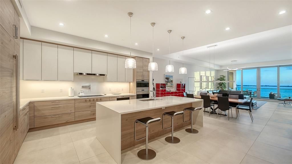 For Sale: $4,900,000 (3 beds, 3 baths, 2984 Square Feet)