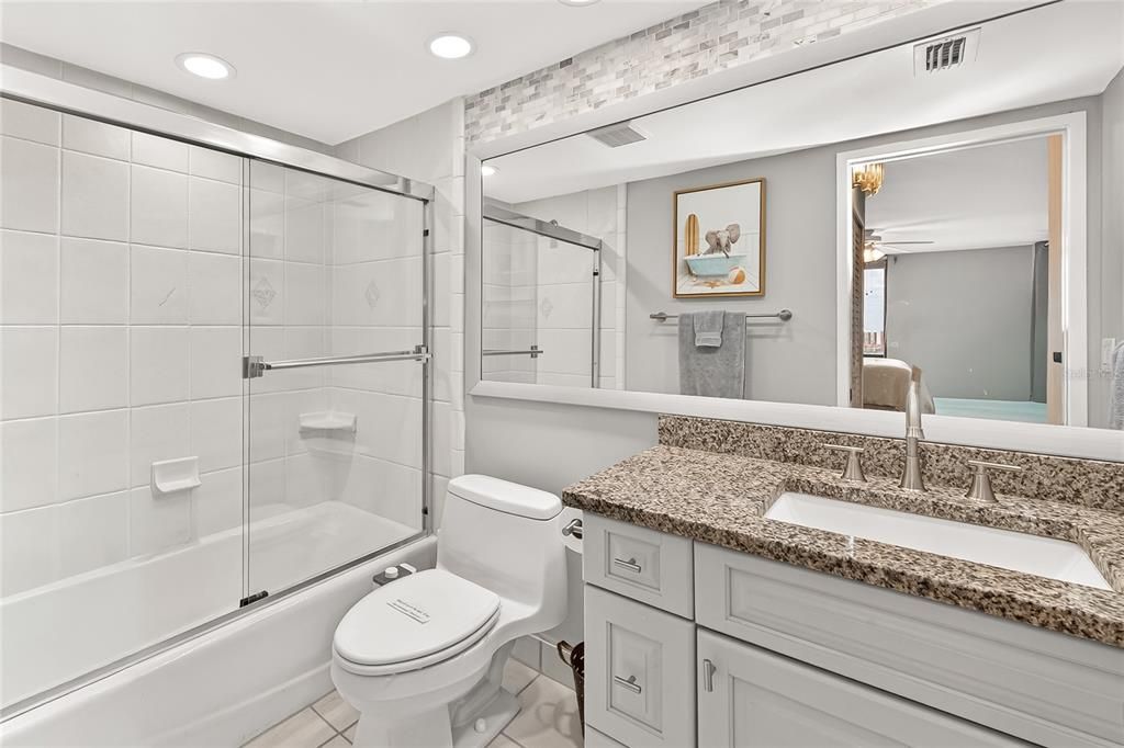For Sale: $689,000 (2 beds, 2 baths, 1175 Square Feet)
