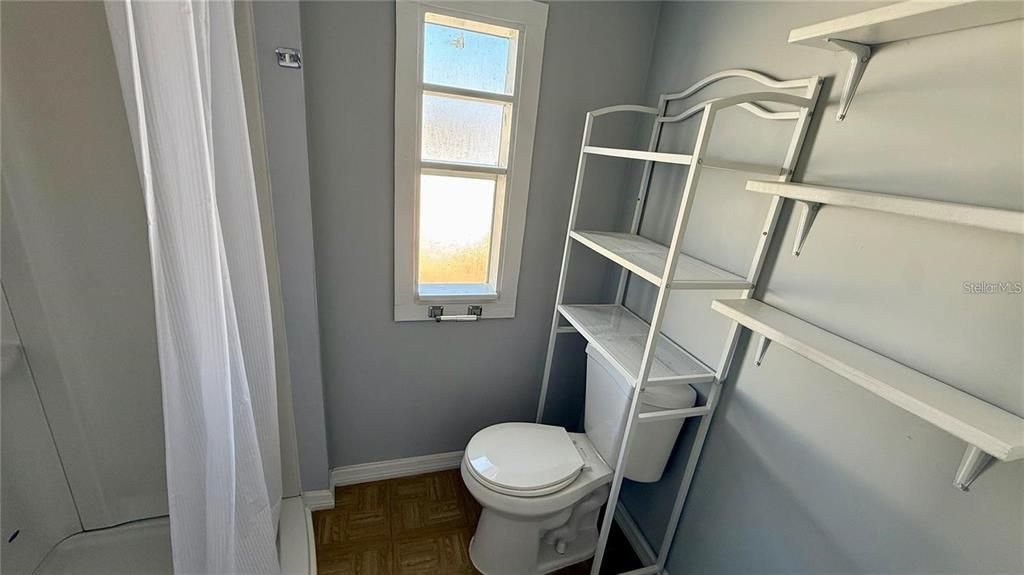 For Rent: $1,200 (2 beds, 2 baths, 784 Square Feet)