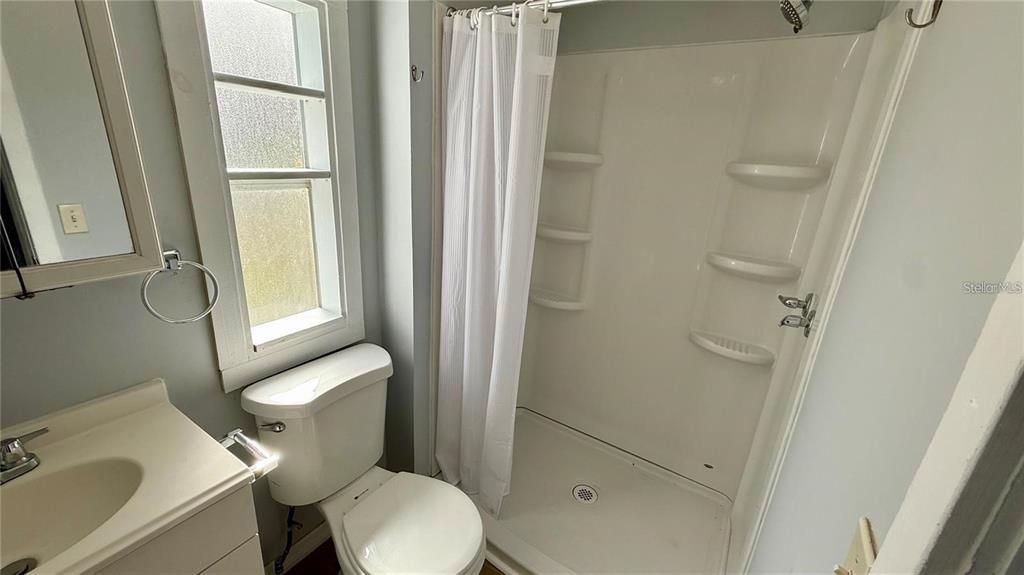 For Rent: $1,200 (2 beds, 2 baths, 784 Square Feet)