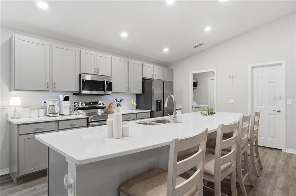 For Sale: $329,900 (4 beds, 2 baths, 1819 Square Feet)