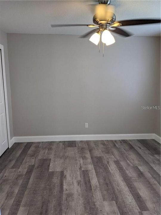 For Rent: $1,999 (2 beds, 1 baths, 830 Square Feet)