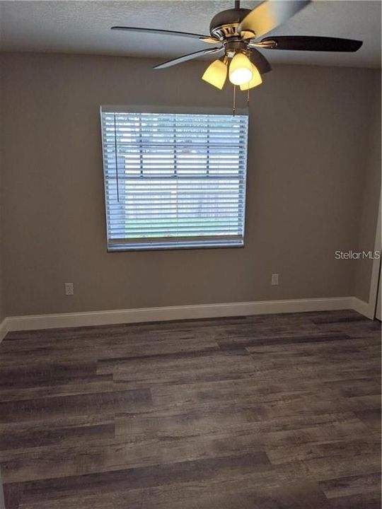 For Rent: $1,999 (2 beds, 1 baths, 830 Square Feet)