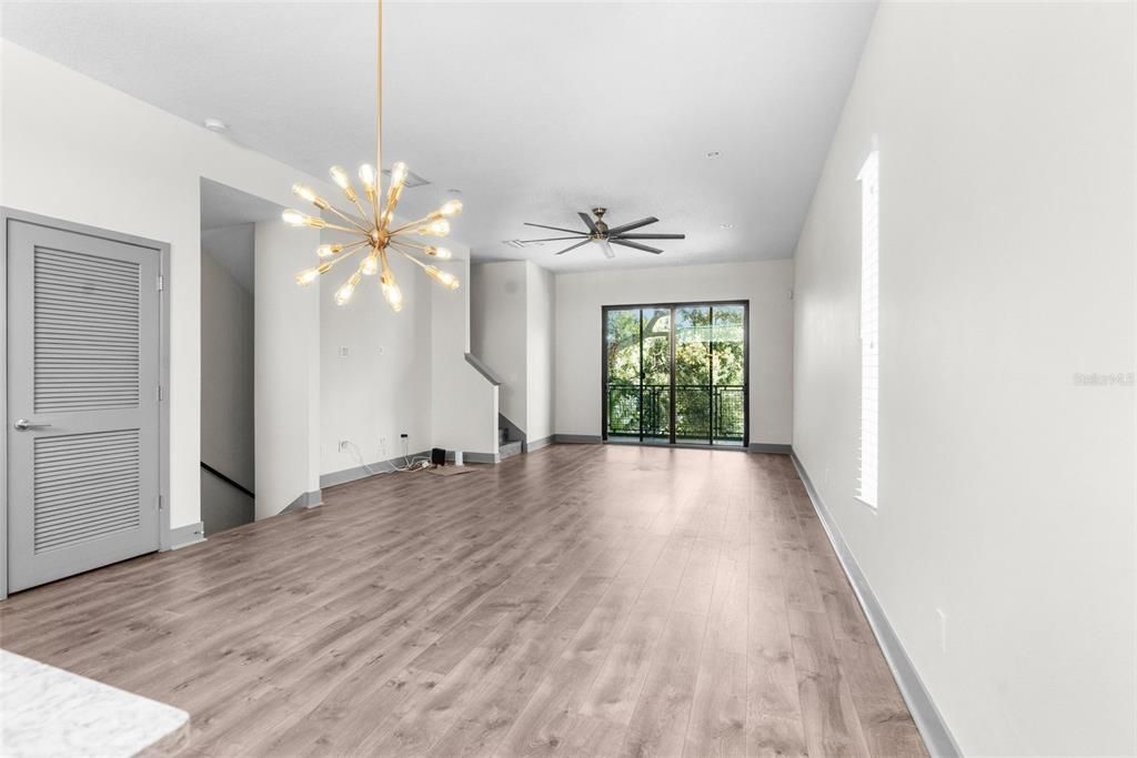 For Rent: $4,100 (3 beds, 3 baths, 1912 Square Feet)