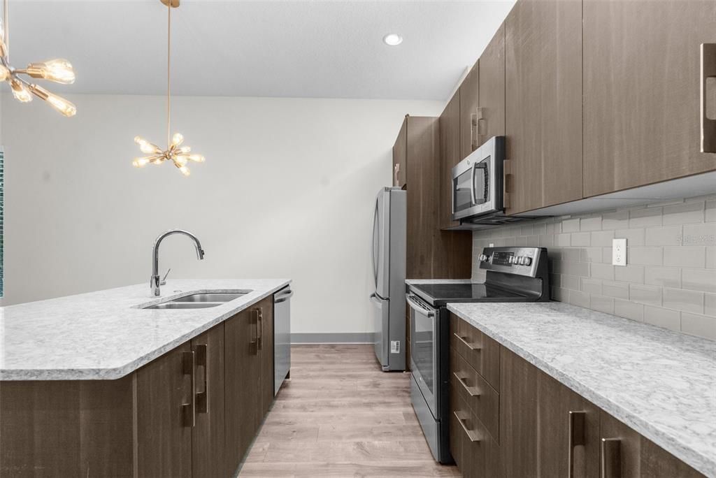 For Rent: $4,100 (3 beds, 3 baths, 1912 Square Feet)