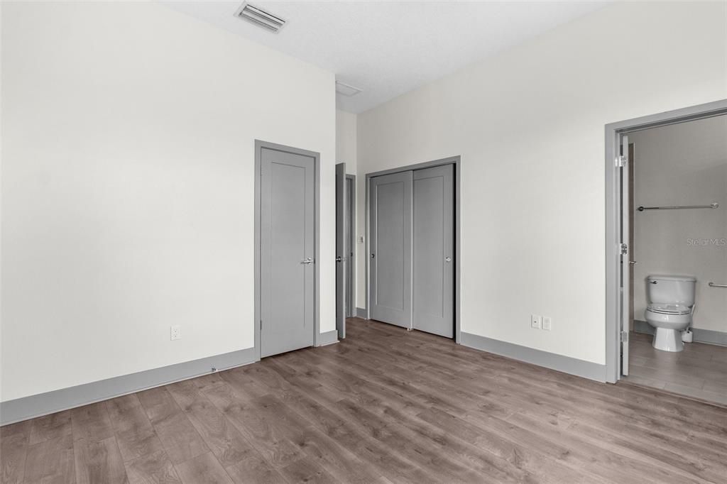For Rent: $4,100 (3 beds, 3 baths, 1912 Square Feet)
