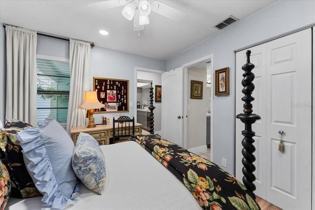 En Venta: $165,000 (2 camas, 1 baños, 906 Pies cuadrados)