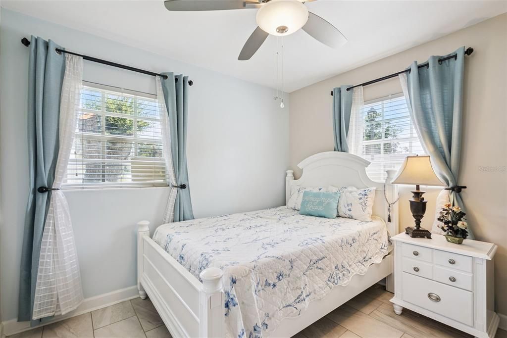 For Sale: $320,000 (3 beds, 1 baths, 1066 Square Feet)