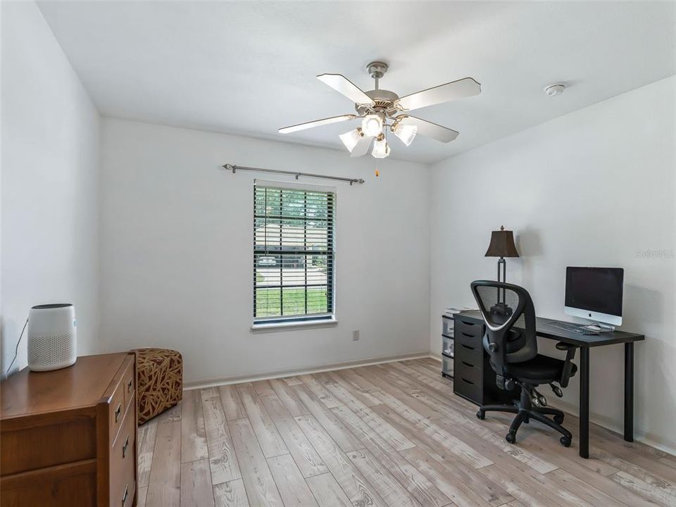 For Sale: $294,940 (3 beds, 2 baths, 1353 Square Feet)