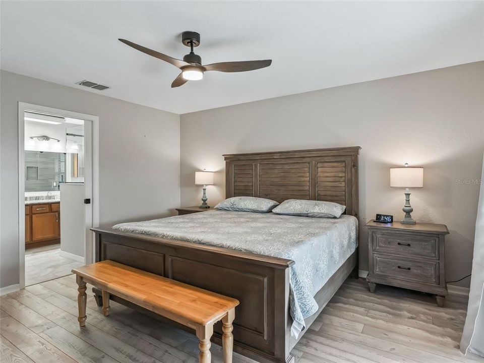 For Sale: $294,940 (3 beds, 2 baths, 1353 Square Feet)
