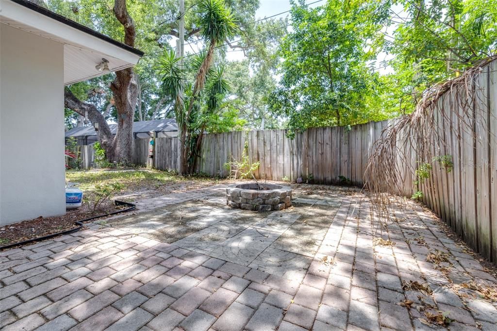 En Venta: $475,000 (3 camas, 2 baños, 1665 Pies cuadrados)