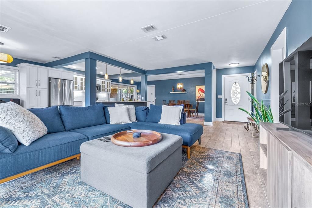 En Venta: $475,000 (3 camas, 2 baños, 1665 Pies cuadrados)