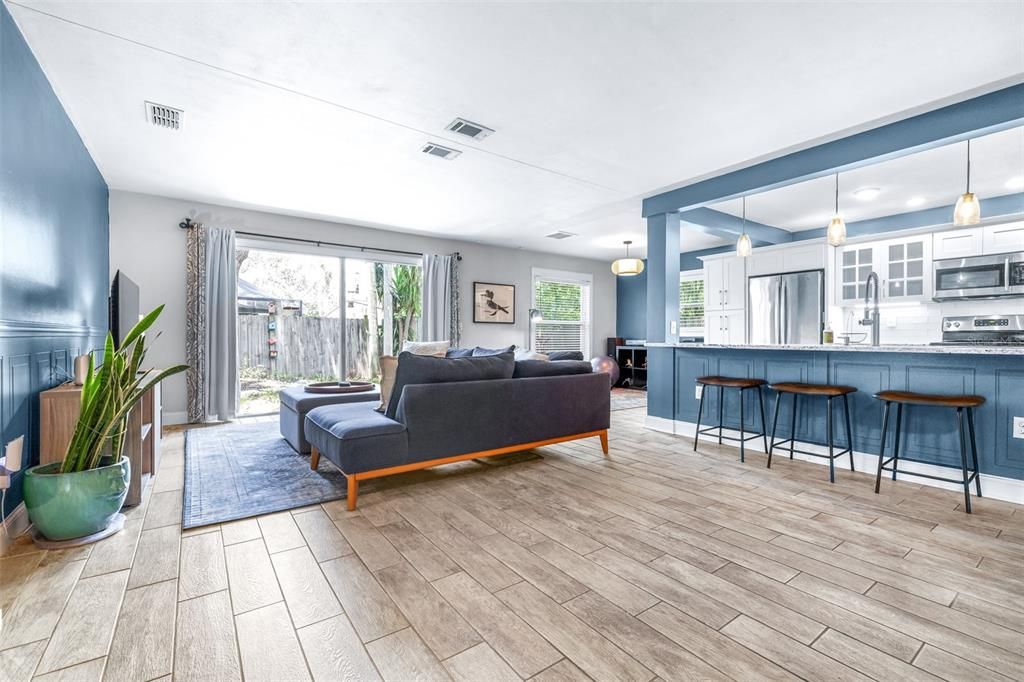En Venta: $475,000 (3 camas, 2 baños, 1665 Pies cuadrados)