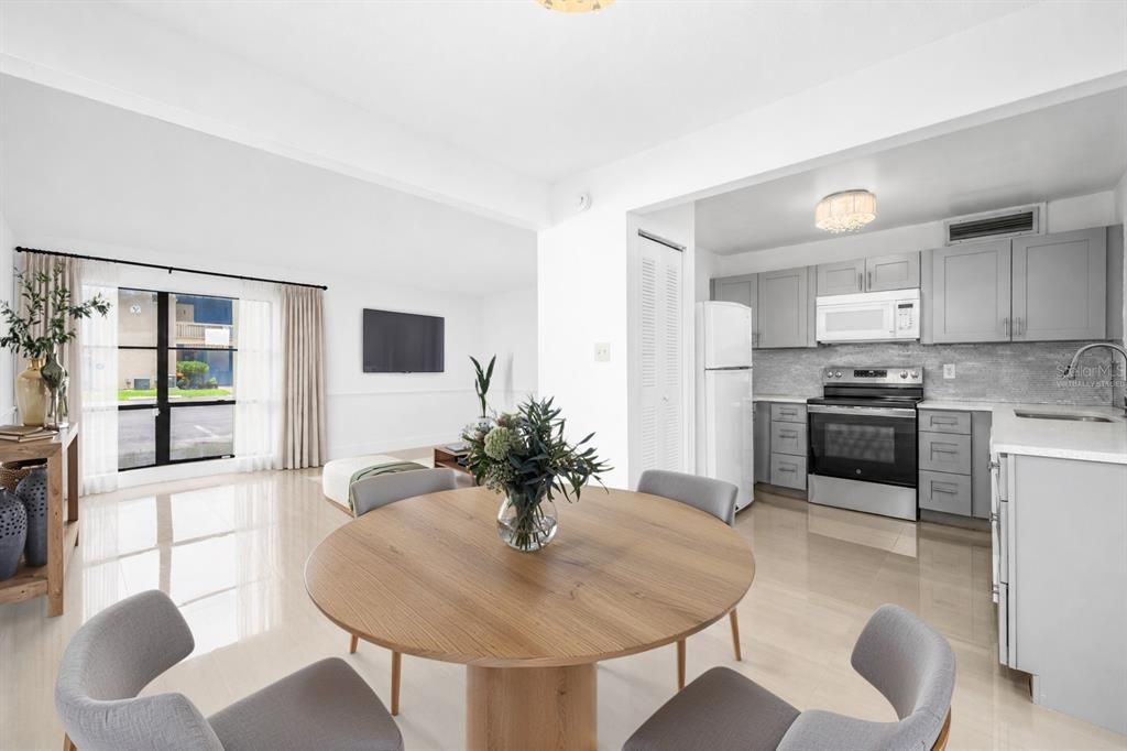 For Sale: $115,000 (2 beds, 2 baths, 1226 Square Feet)
