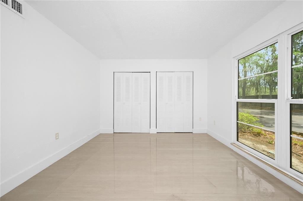 For Sale: $115,000 (2 beds, 2 baths, 1226 Square Feet)