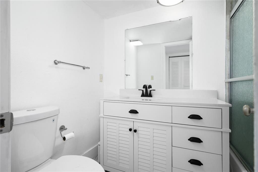 For Sale: $115,000 (2 beds, 2 baths, 1226 Square Feet)