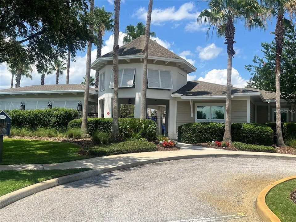For Rent: $2,200 (2 beds, 2 baths, 1557 Square Feet)