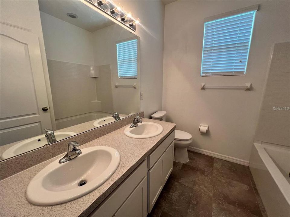 For Rent: $2,200 (2 beds, 2 baths, 1557 Square Feet)